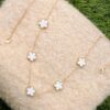 White shell necklace, rose