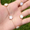 White shell necklace, rose