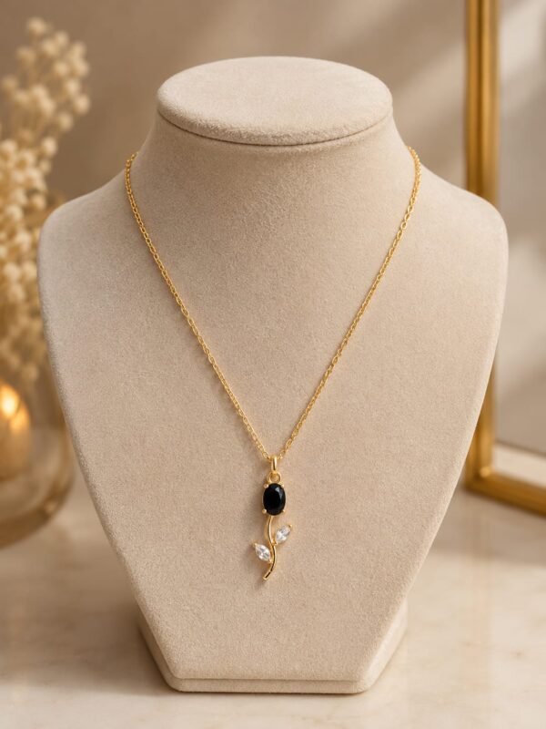 Black Bloom Necklace