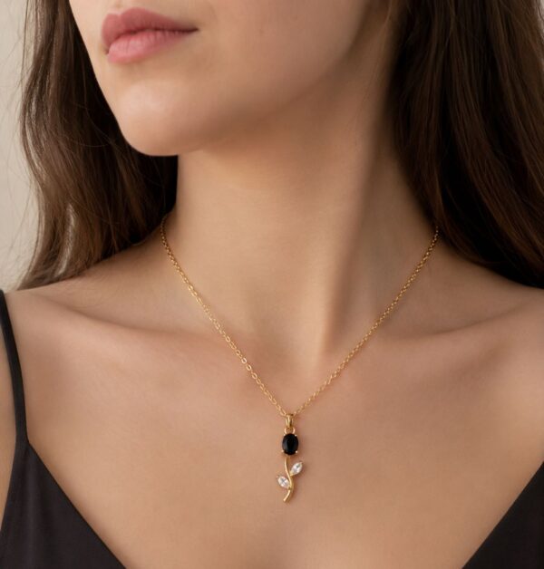 Black Bloom Necklace
